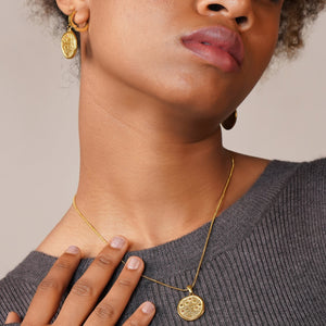 Coin Medusa Pendant Set: 18K Gold Plated