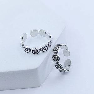 Daisy Essential Oxidised Silver Toe Ring: 925 Sterling Silver
