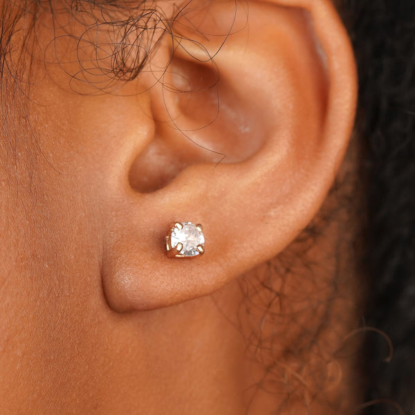Small Round Cut Stud Earrings: 925 Sterling Silver
