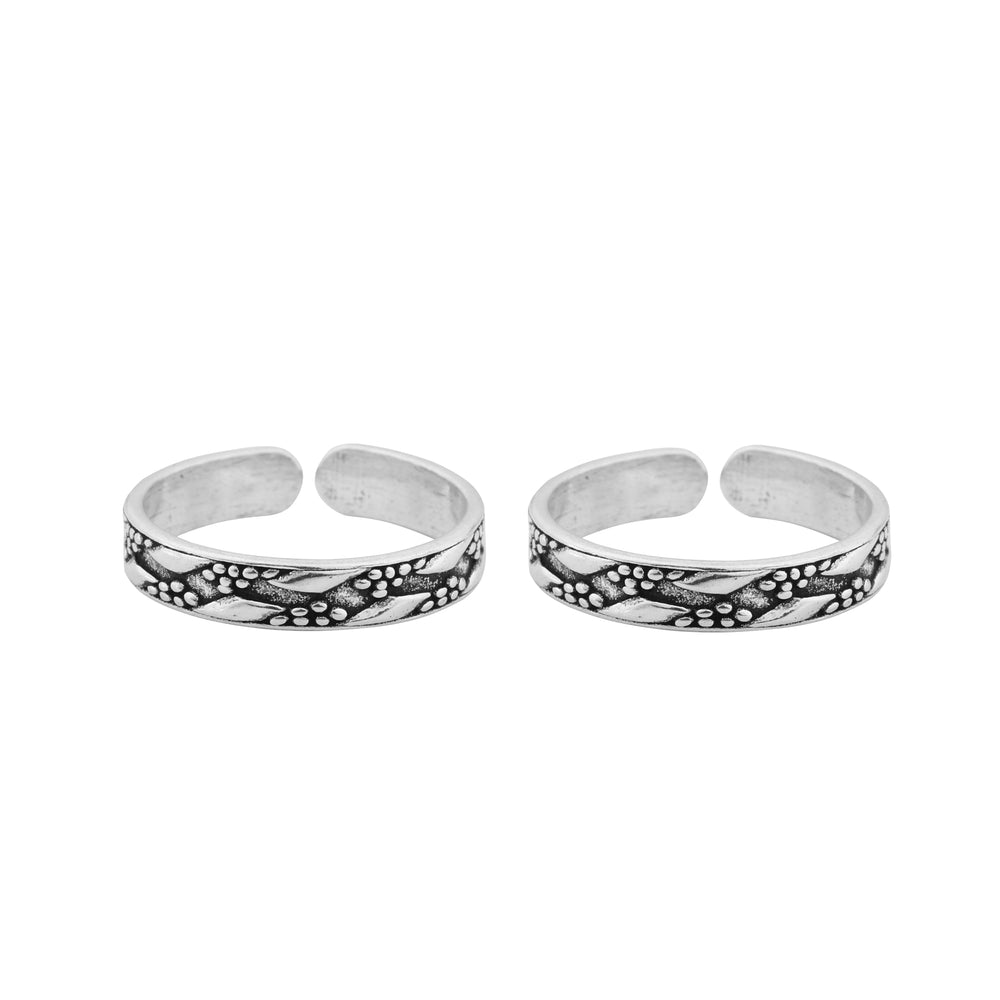 For You Oxidised Adjustable Silver Toe Ring: 925 Sterling Silver