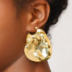 Textured Oval Earring: 18K Gold Plated