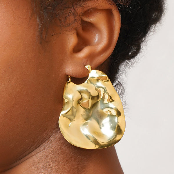Textured Oval Earring: 18K Gold Plated
