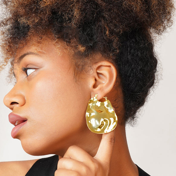 Textured Oval Earring: 18K Gold Plated