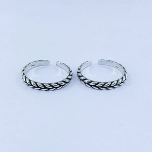 Oxidised Leaf Silver Toe Ring: 925 Sterling Silver