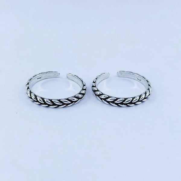 Oxidised Leaf Silver Toe Ring: 925 Sterling Silver
