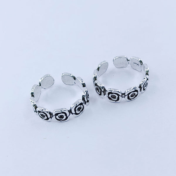 Daisy Essential Oxidised Silver Toe Ring: 925 Sterling Silver