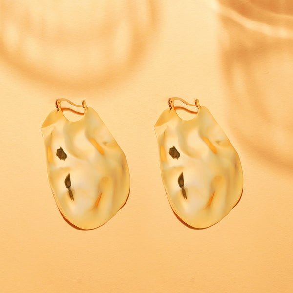 Textured Oval Earring: 18K Gold Plated