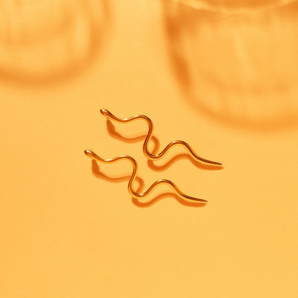 Snake Effect Earring: 18K Gold Plated