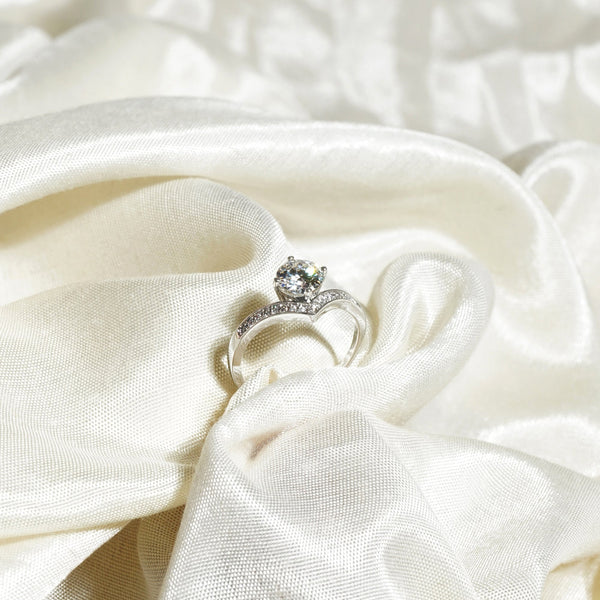 Eterna Everlasting Beauty Moissanite Adjustable Diamond Solitaire Ring 1.0 Carat