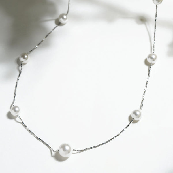 One layer Pearly Necklace: 925 Sterling Silver
