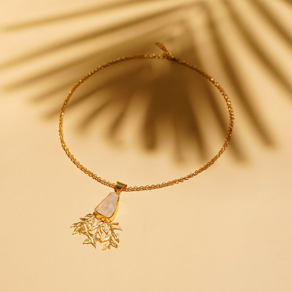 Tree Style Quartz Pendant in Semi Precious Stone: 18K Gold Plated