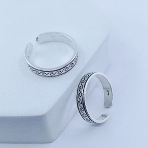 Elegant Pattern Oxidised Silver Adjustable Toe Ring: 925 Sterling Silver