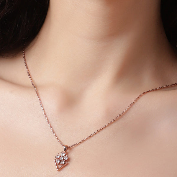 Elegant Bouquet Necklace