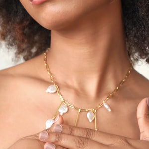 Pearly Delight Statement Necklace: 18K Gold Plated