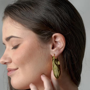 Textured Oval Earring: 18K Gold Plated