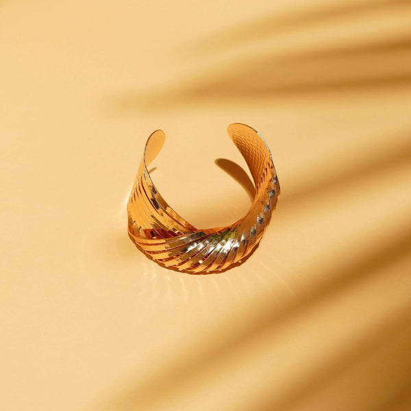 Razare Braclet Snake Skin Bracelet: 18K Gold Plated