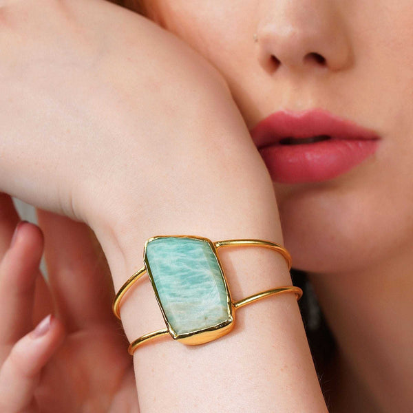 Razare Braclet Teal Semi Precious Stone Bracelet: 18K Gold Plated