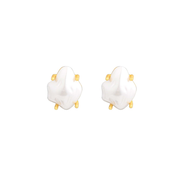 Razare Earrings Pearl Delight Earrings: 18K Gold Plated