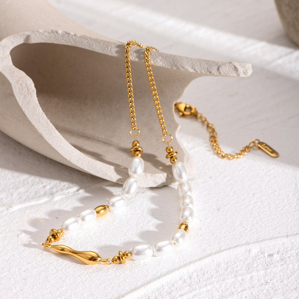 Razare Necklace Teesta Elegant Pearl Chain Necklace for Women | Gold & Pearl Minimal Layering Necklace | Waterproof Anti-Tarnish Stainless Steel Jewelry