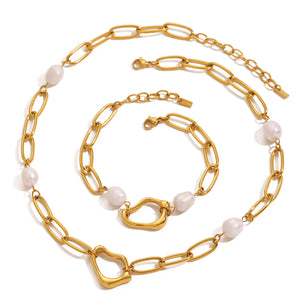 Razare Necklace Teesta Gold Link Pearl Statement Necklace for Women : Gold Plated