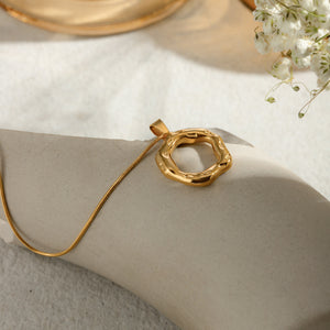 Razare Necklace Teesta Minimal Gold Irregular Loop Pendant Necklace for Women | Premium Stainless Steel Waterproof Chain | Everyday Elegant Jewelry