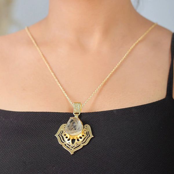 Razare Necklace White Stone Chain Pendant: 18K Gold Plated