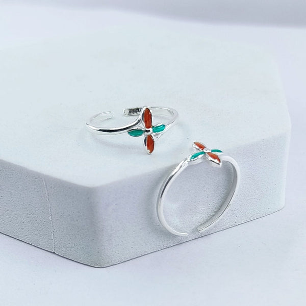 Teesta Beauty Defined Flower Adjustable Silver Toe Ring: 925 Sterling Silver