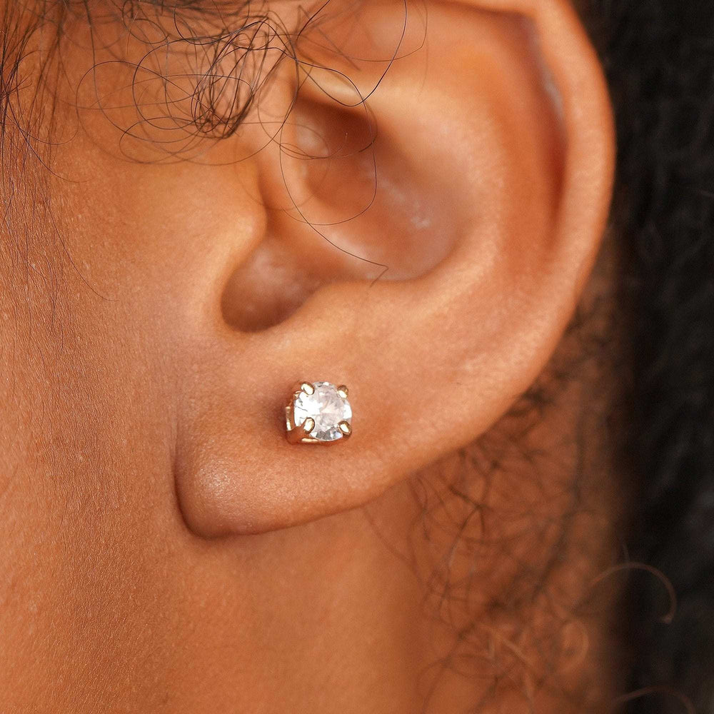 Teesta Earrings Small Round Cut Stud Earrings: 925 Sterling Silver