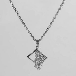 Teesta Geometric Brilliance Necklace