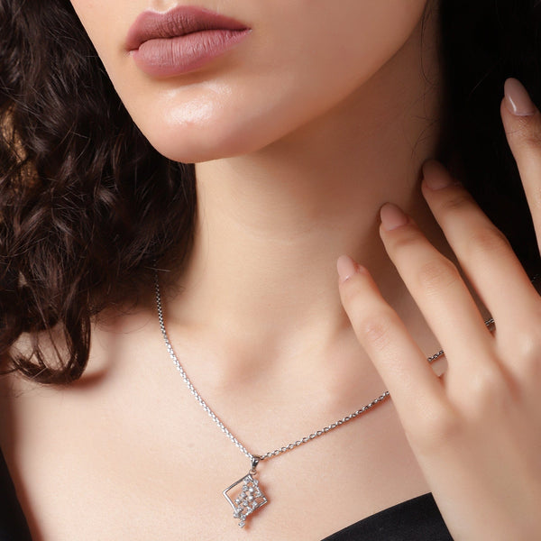 Teesta Geometric Brilliance Necklace