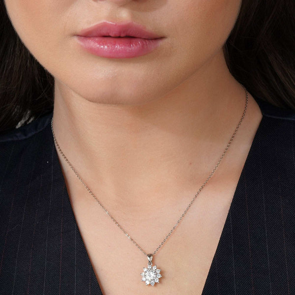 Teesta Necklace Elegant Daisy Moissanite Solitaire Diamond Necklace 1.0 Carat