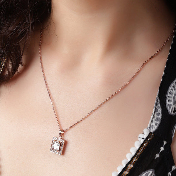 Teesta Necklace Luxe Radiance Silver Necklace