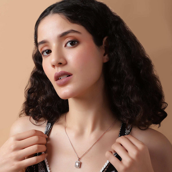 Teesta Necklace Luxe Radiance Silver Necklace