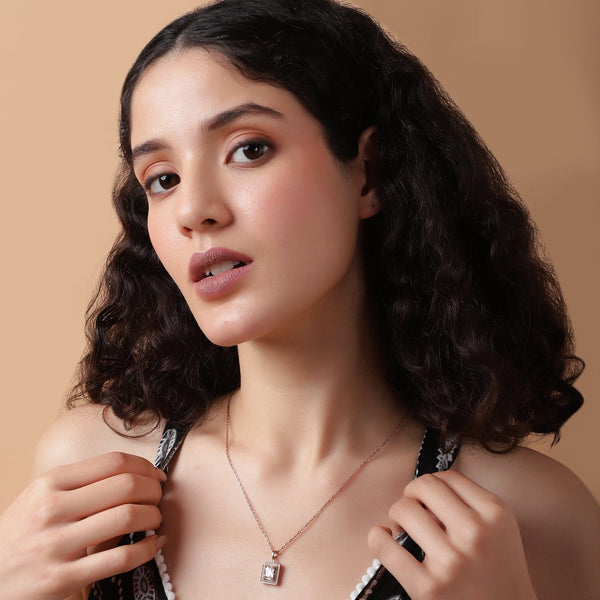 Teesta Necklace Luxe Radiance Silver Necklace