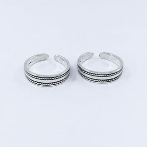 Teesta New Addition Oxidised Silver Toe Ring