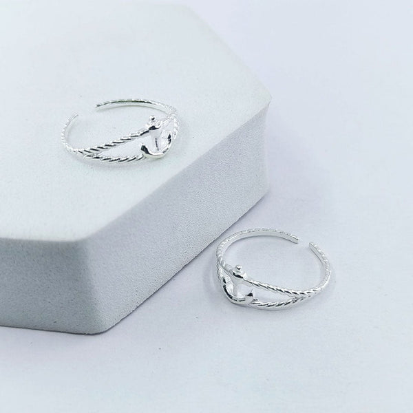 Teesta Sea Defined Silver Adjustable Toe Ring: 925 Sterling Silver