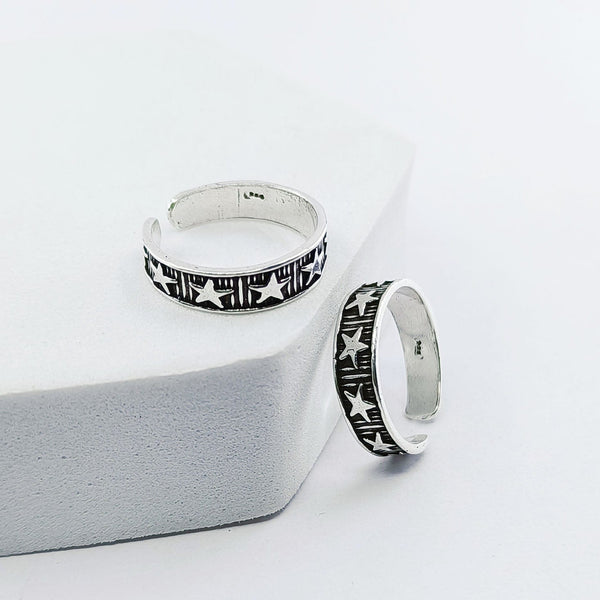 Teesta Star Defined Oxidised Silver Toe Ring: 925 Sterling Silver