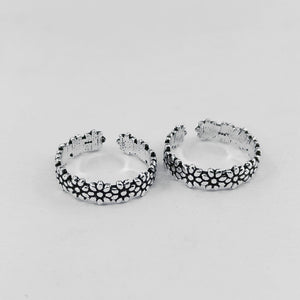 Teesta Sunflower Defined Adjustable Silver Toe Ring: 925 Sterling