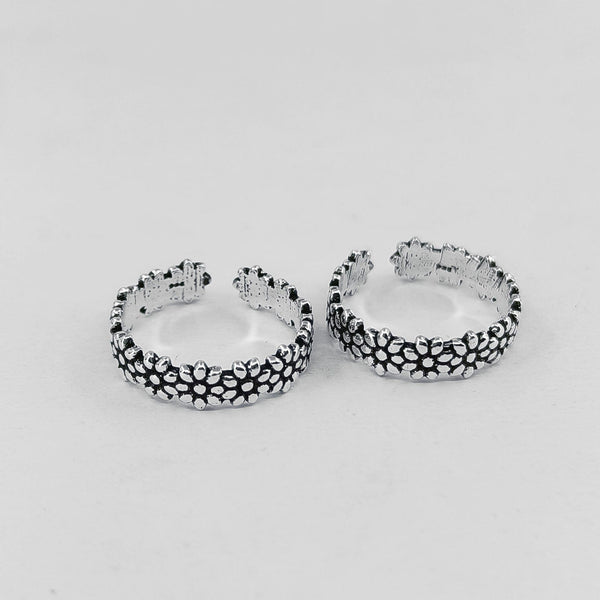 Teesta Sunflower Defined Adjustable Silver Toe Ring: 925 Sterling